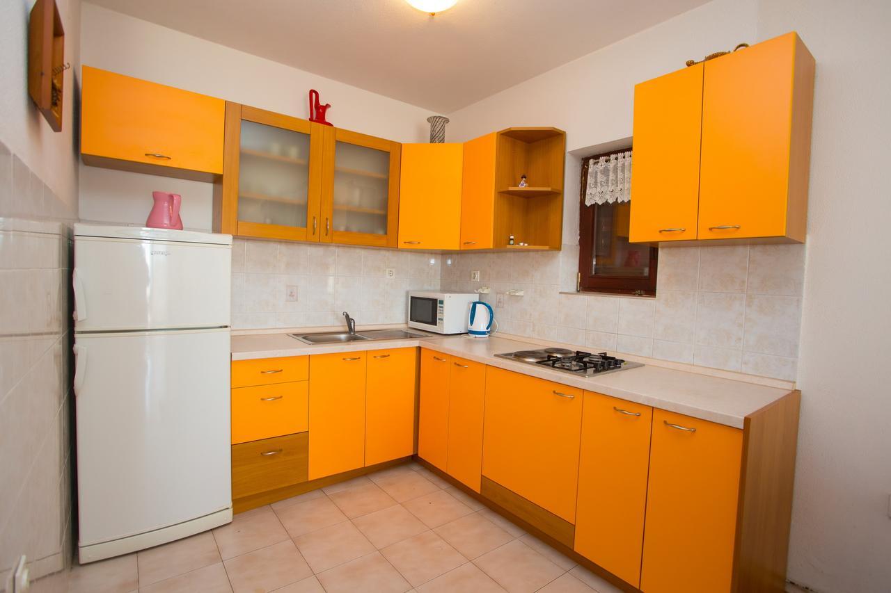 Apartments Zoran Promajna Buitenkant foto