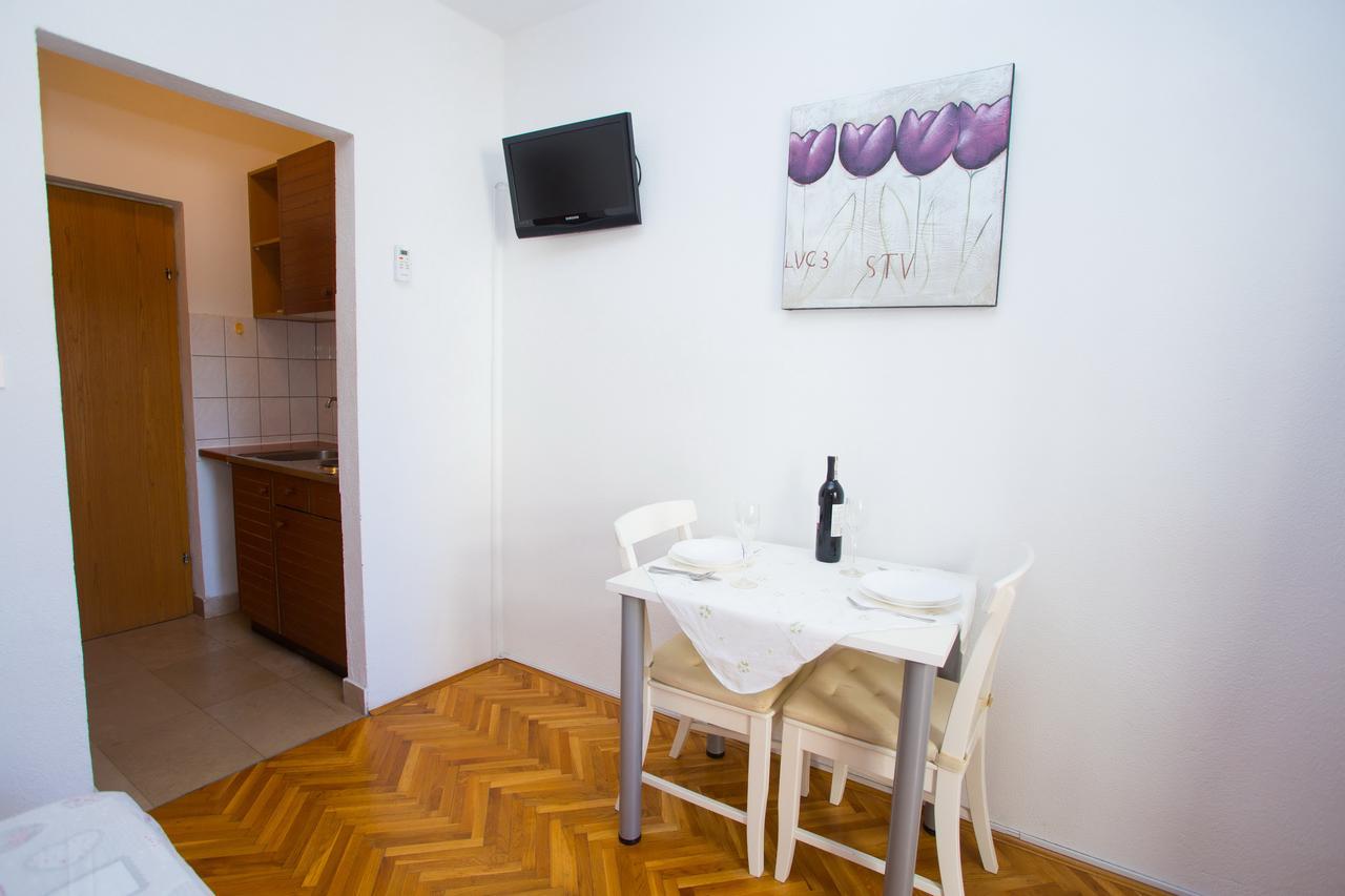 Apartments Zoran Promajna Buitenkant foto